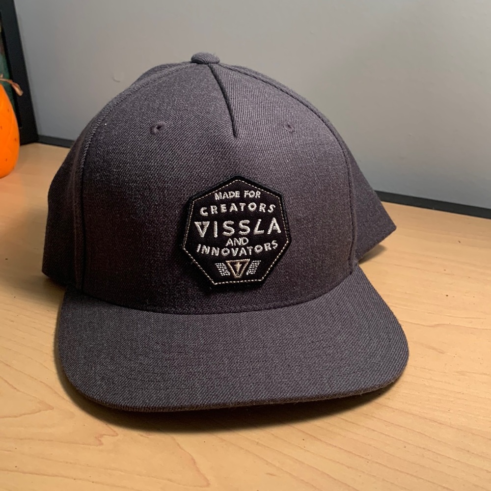 Brand new Vissla hat